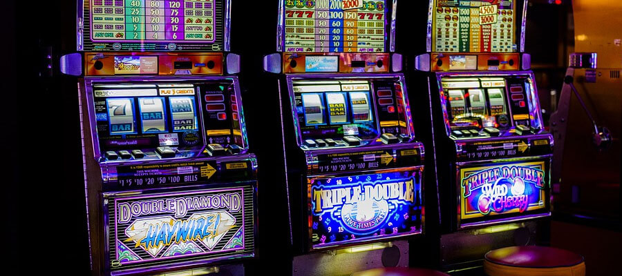 Featured image Top 3 Horse Racing Themed Slot Games That You Can Play Frankie Dettori’s Magic Seven - Top 3 Horse Racing Themed Slot Games That You Can Play